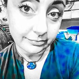 Meet your Posher, Angela